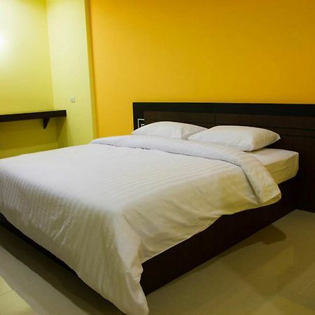 The Mondrian Khon Kaen Apartment Екстериор снимка