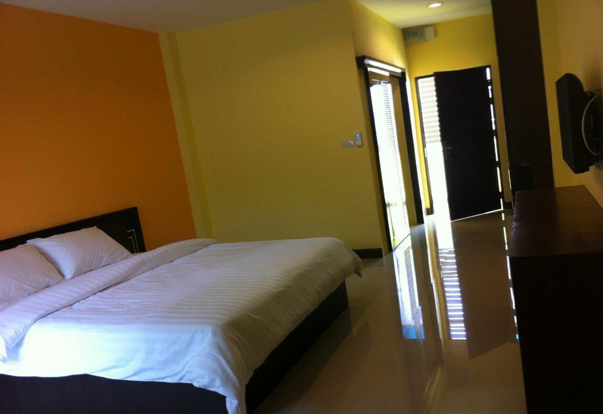 The Mondrian Khon Kaen Apartment Екстериор снимка